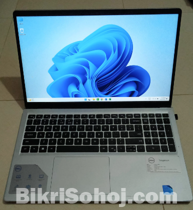 Dell Inspiron Core i3 12 Gen, 8 GB RAM, 512 SSD